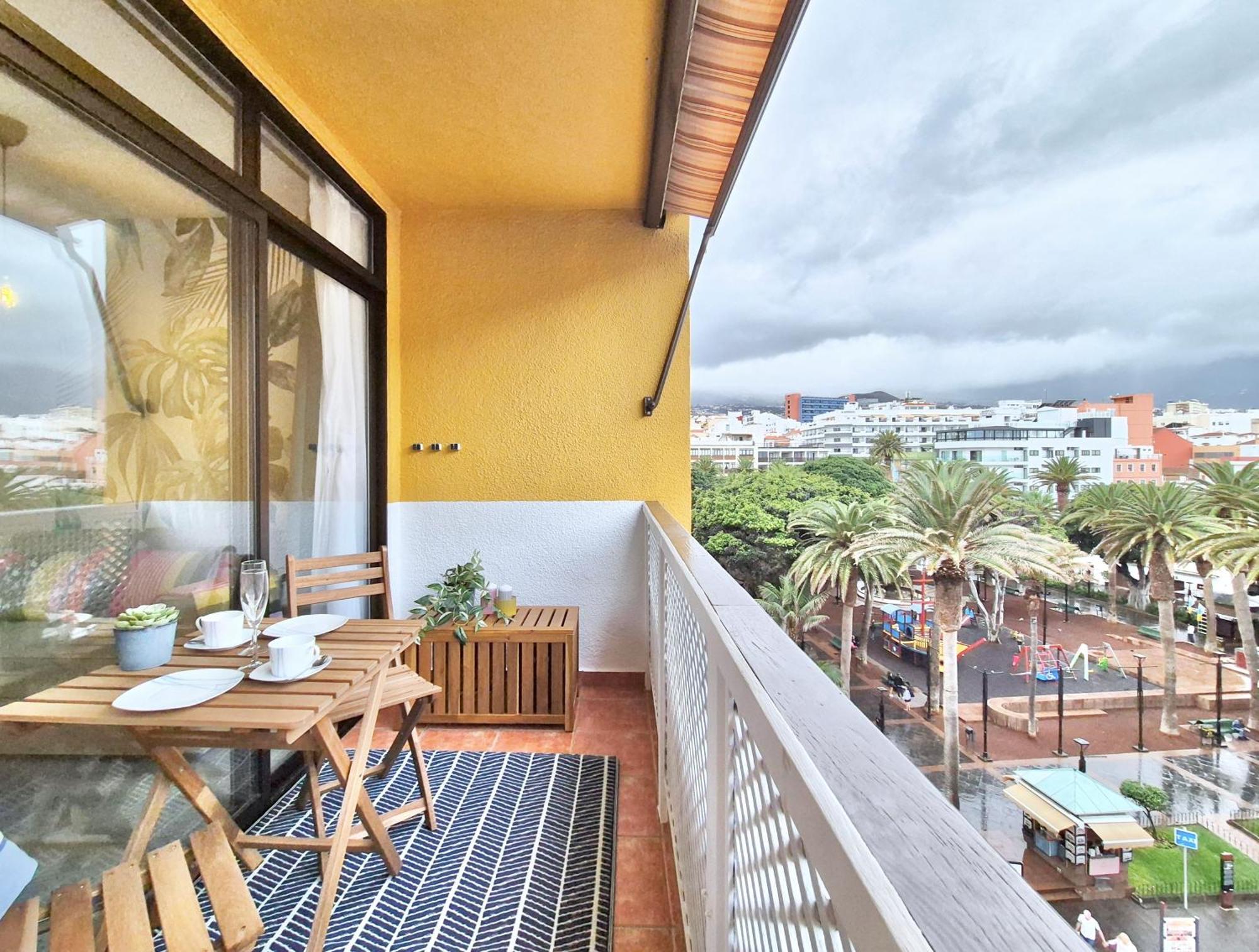 Marina Mirage Apartment